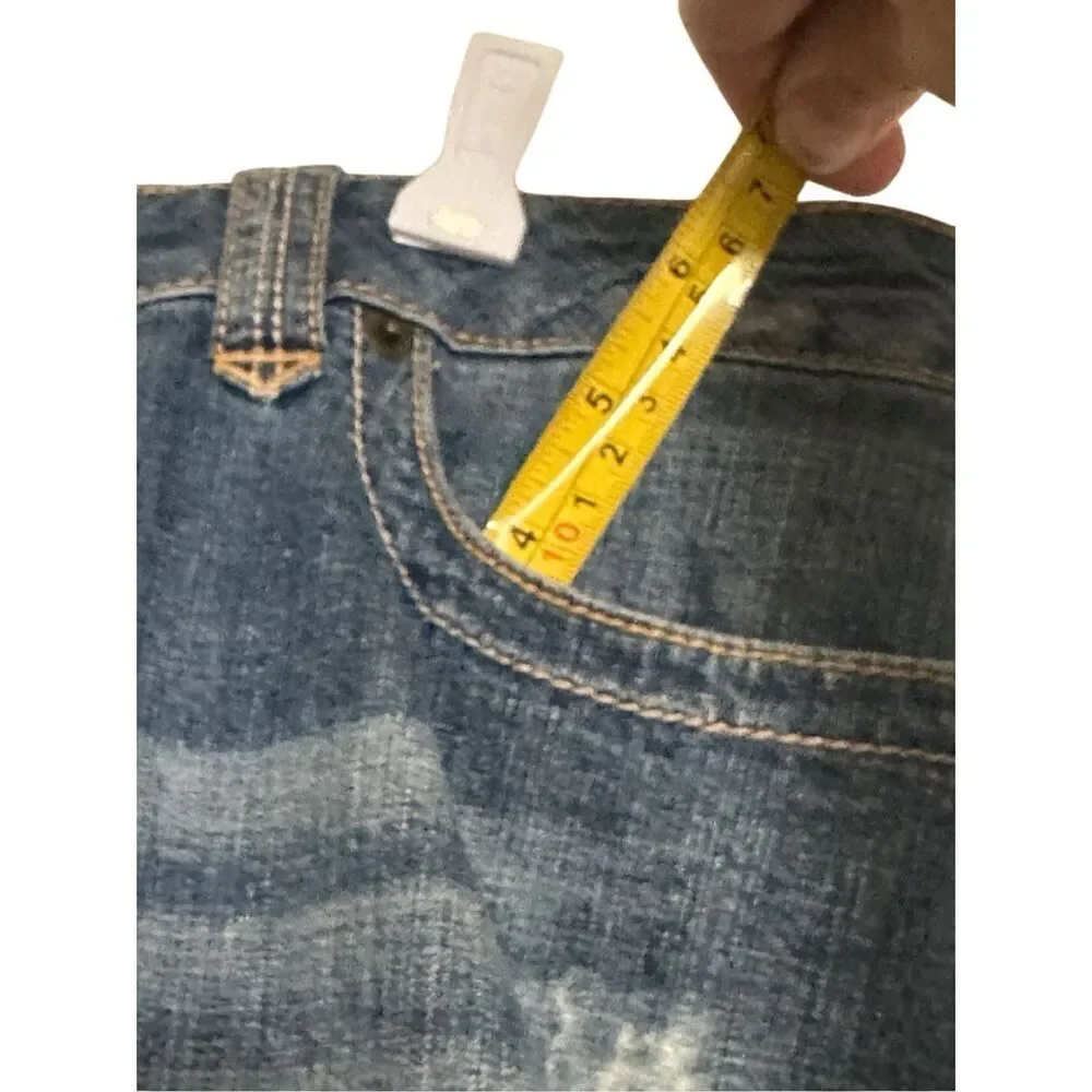 So Blue Mid-rise Distressed Zip Fly Cuffed Jean Denim Shorts Ladies Size 17